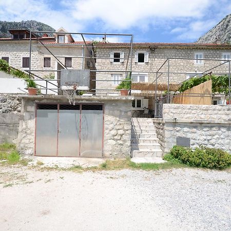 Stone House Dragutinovic Apartment Kotor Bagian luar foto
