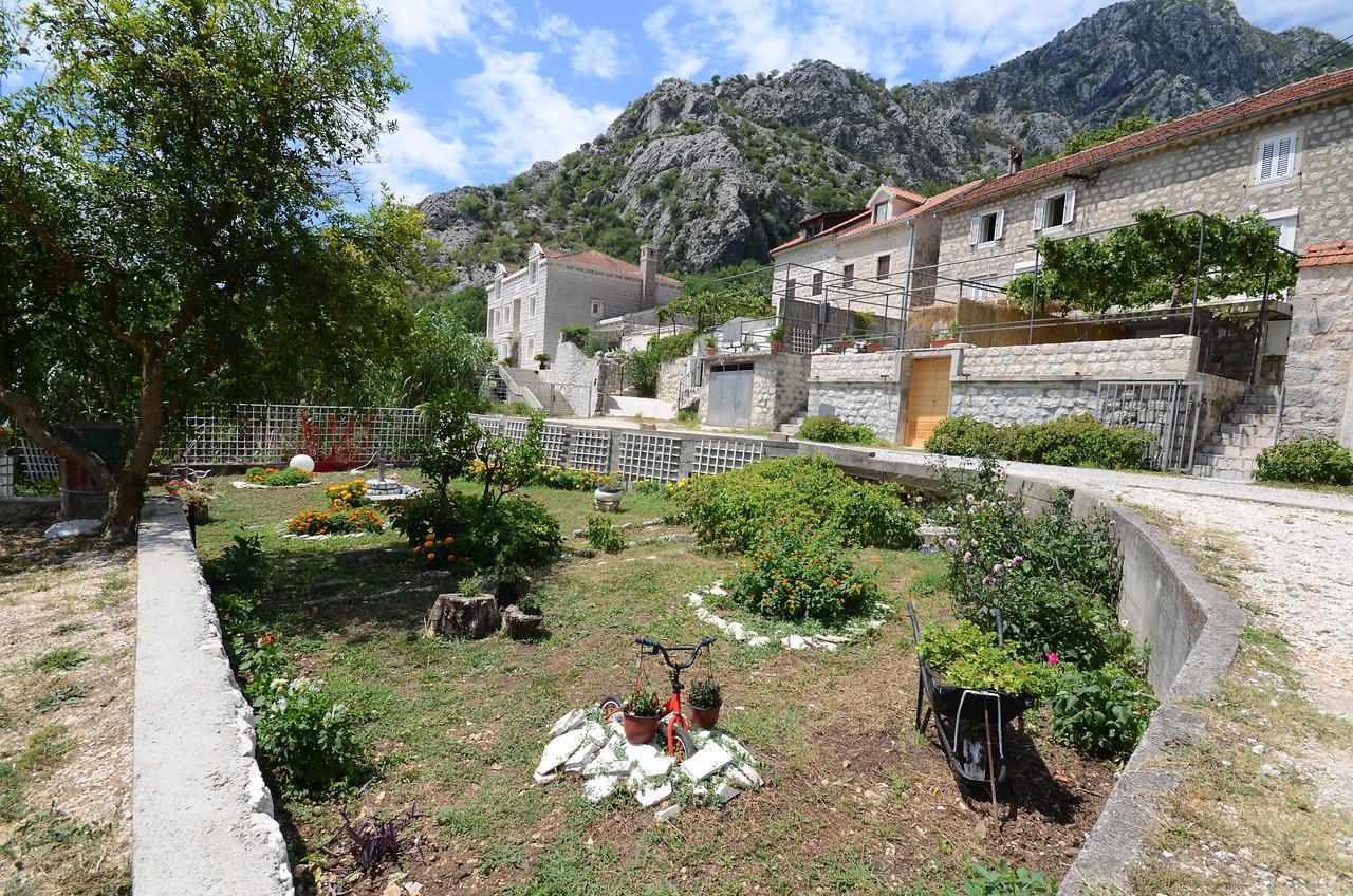 Stone House Dragutinovic Apartment Kotor Bagian luar foto